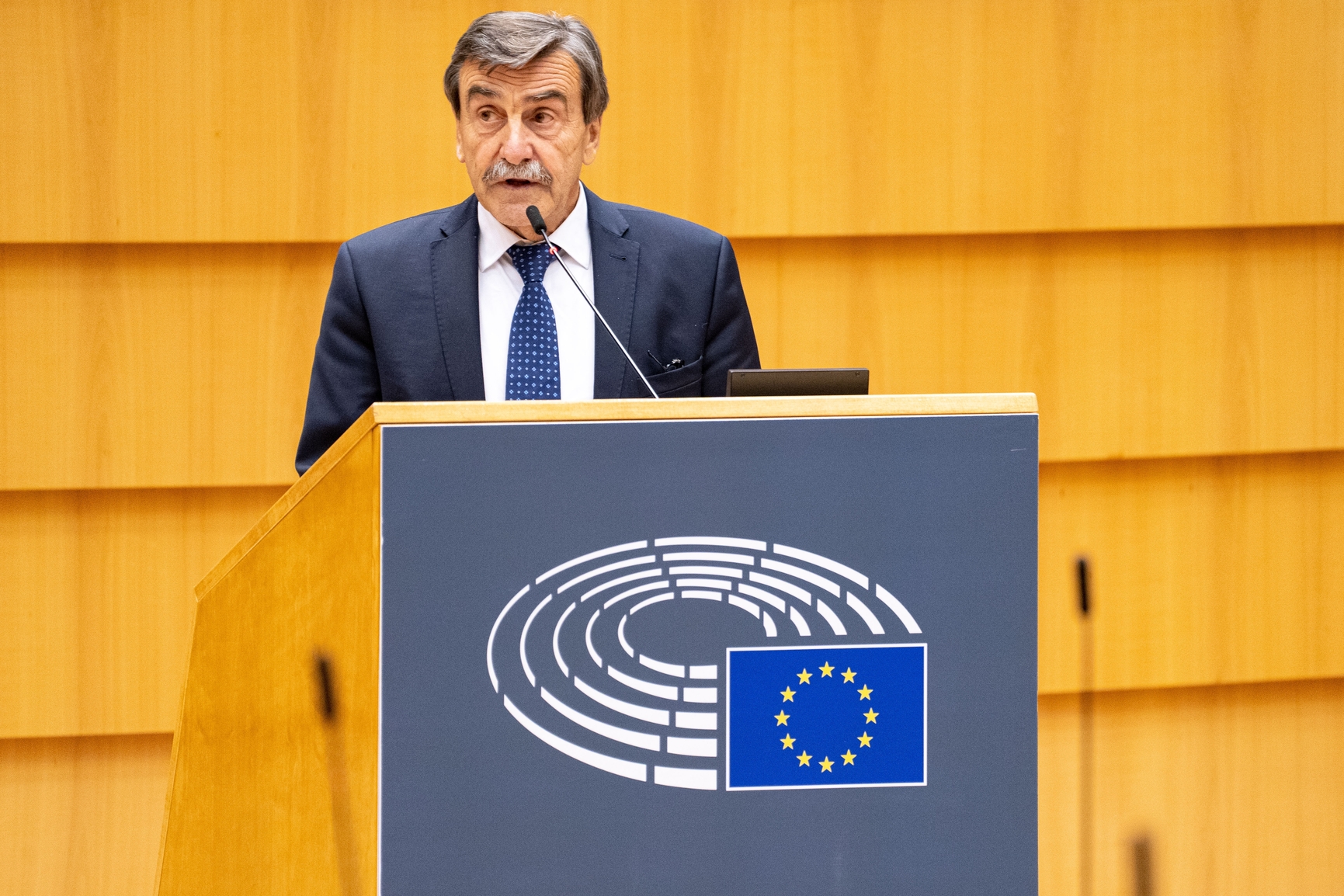 Intervento della Commissione europea per incentivare i progetti di collaborazione territoriale tra regioni transfrontaliere