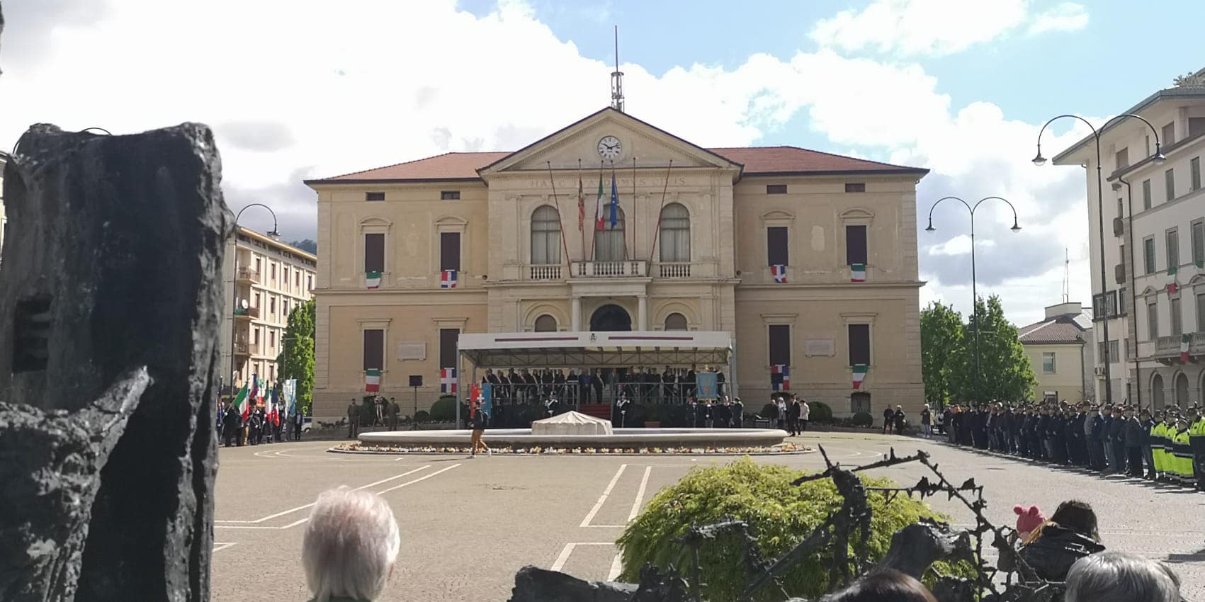 Cerimonia in Piazza del Popolo a Vittorio Veneto per la Festa della Liberazione